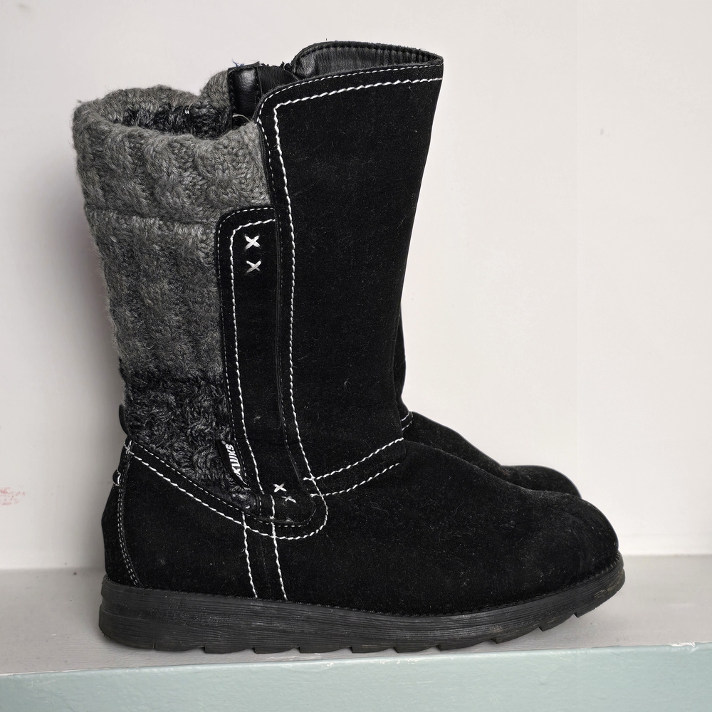 Muk Luks Black and Gray Winter Boots